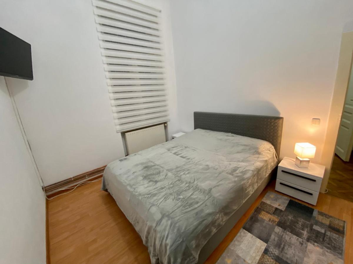 阿拉德Apartament Super Central Cu Parcare Privata公寓 外观 照片